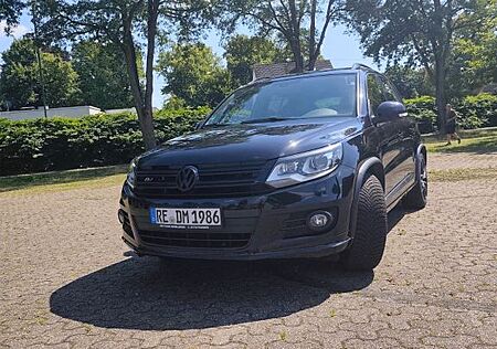 VW Tiguan Volkswagen 1.4 TSI 4MOTION Sport & Style Sport &...