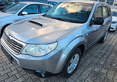 Subaru Forester gebraucht kaufen Subaru Forester Active 4x4*AHK*SHZG*TEMP*TÜV bis 5/2025