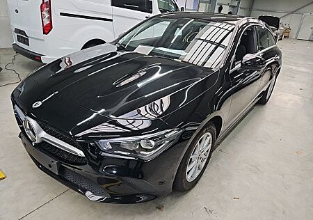 Mercedes-Benz CLA Shooting Brake CLA 200 d**Navi+Virtual+Automatik**