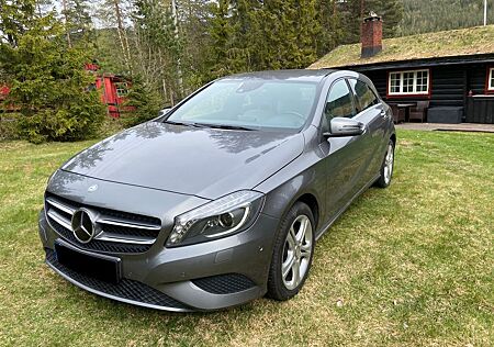 Mercedes-Benz A 250 4MATIC DCT -