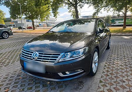VW CC Volkswagen Passat 2.0 TDI DSG BlueMotion Technology