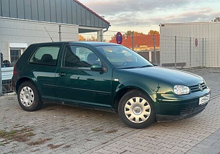 VW Golf Volkswagen *2.0*KLIMA*TÜV*SERVICEGEPFLEGT*85KW