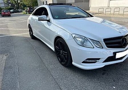 Mercedes-Benz E 350 Coupé CDI BlueEFFICIENCY ELEGANC...