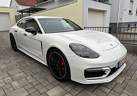 Porsche Panamera GTS SportDesign Paket Standheizung