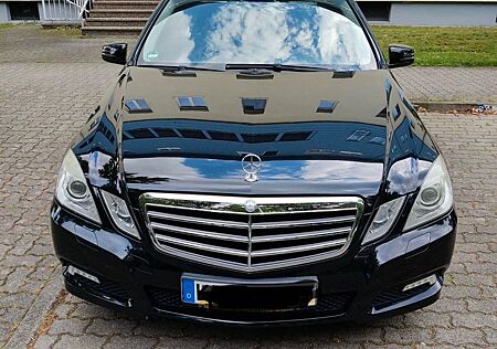 Mercedes-Benz E 220 CDI BlueEFFICIENCY AVANTGARDE AVANTGARDE