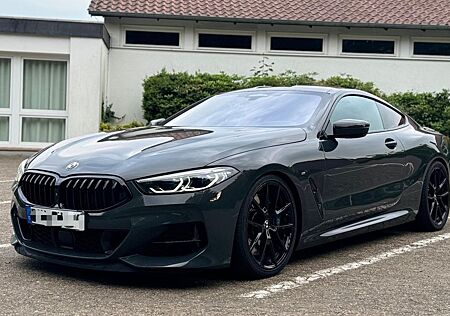 BMW M850i xDrive Coupé -Carbonpaket, Alcantarahimmel