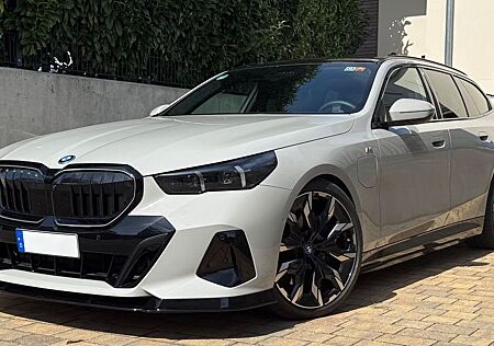 BMW 550e Kreide Individual Voll xDrive Touring 21 AC