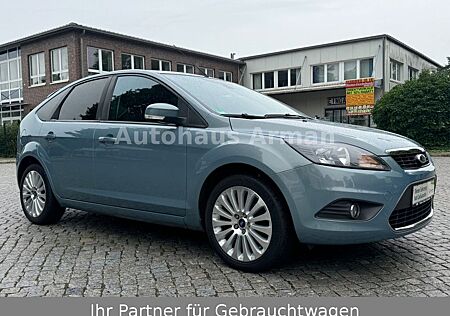 Ford Focus Lim. 1.6 Titanium 125TKM 2.HD TÜV NEU