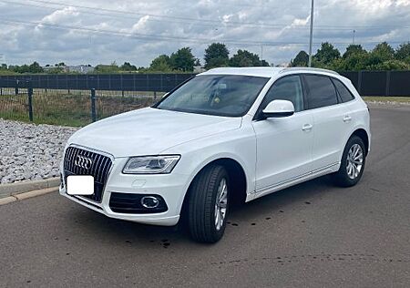 Audi Q5 2.0 TDI S tronic quattro - 1.Hd