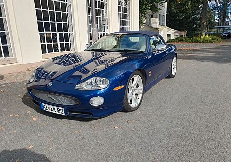 Jaguar XK8 Cabriolet -