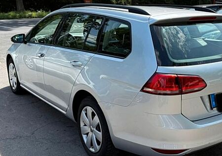 VW Golf Volkswagen 1.6 TDI BMT Trendline Variant Trendline