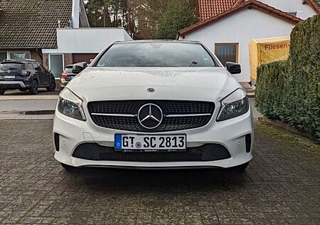 Mercedes-Benz A 180 d Urban NIght Navi Panorama Rückfahrkamera