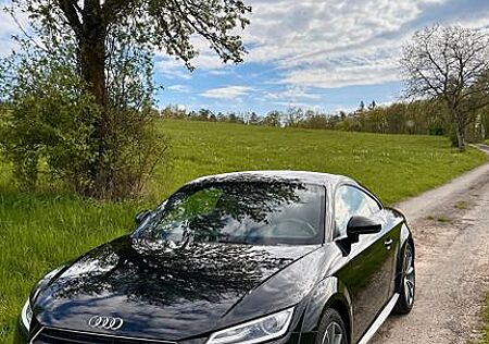 Audi TT Coupe 1.8 TFSI -