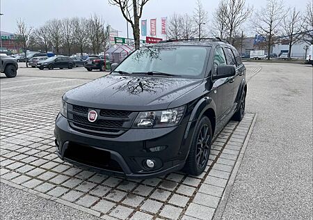 Fiat Freemont 2.0 16V Multijet Autom Allrad Black...