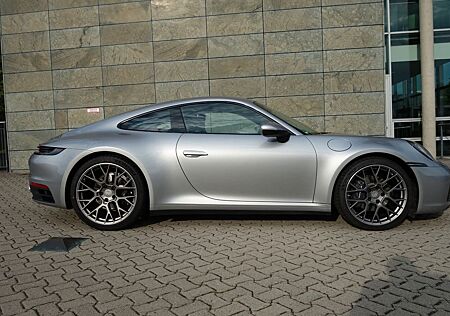 Porsche 992 Carrera, Sportabgas, Sport Chrono