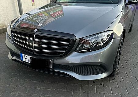 Mercedes-Benz E 220 d EXCLUSIVE Autom. EXCLUSIVE