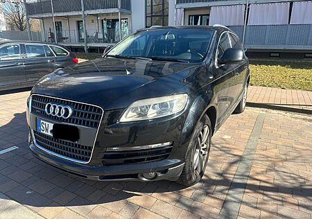 Audi Q7 3.0 TDI quattro tiptronic - Vollausstattung