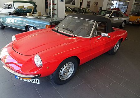 Alfa Romeo Spider 2000 Deutsch. erst 9.900km