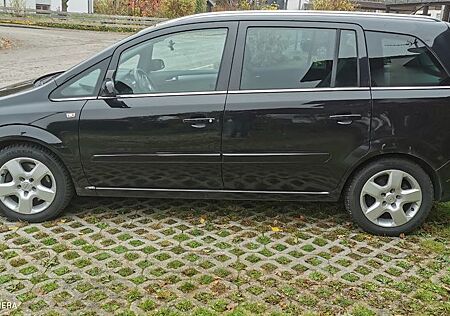 Opel Zafira 2.2 direct Auto INNOVATION "110 Jahre...