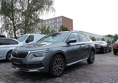 Skoda Kamiq Style 1.5 TSI °LED°NAVI°ACC°PANO°KAMERA