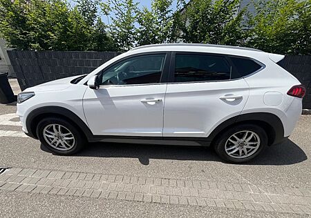 Hyundai Tucson Style 2WD