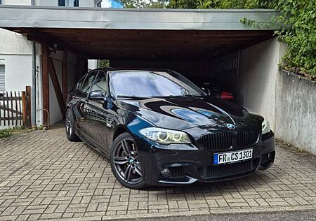 BMW 550 M550i xDrive Shadow line/ K LESS/HUD/LED/8 Fach