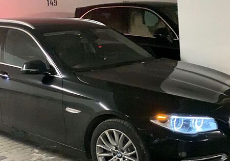 BMW 520d xDrive Touring A Luxury Line Luxury Line