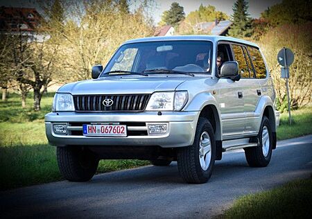 Toyota Land Cruiser 3.0 TD , Klima, rostfrei, 8-Sitzer