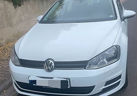 VW Golf Volkswagen 1.6 TDI BlueMotion Comfortline Variant ...
