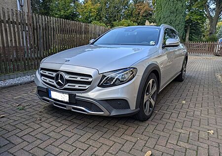 Mercedes-Benz E 220 d 4MATIC T All-Terrain Autom. WideScreen