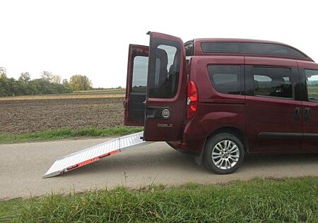 Fiat Doblo Rollstuhlrampe, behindertengerecht