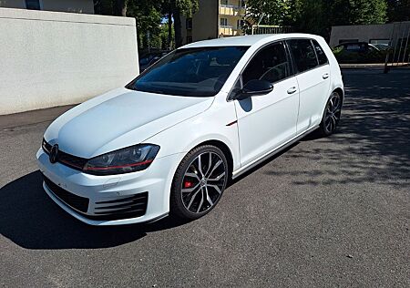 VW Golf Volkswagen 2.0 TSI BMT GTI Performance GTI Performance