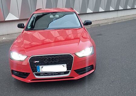 Audi A4 2.0 TDI 177Ps. Avant Attraction