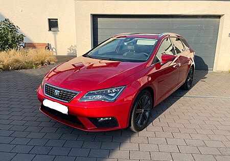 Seat Leon 2.0 TDI Xcellence ACC PANO LED KESSY VIRTUA