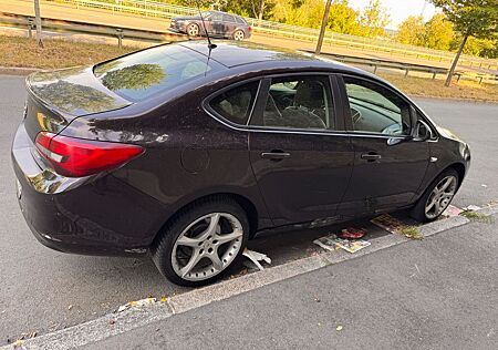 Opel Astra 1.6 CDTI 81kW ecoFLEX Tüv neu