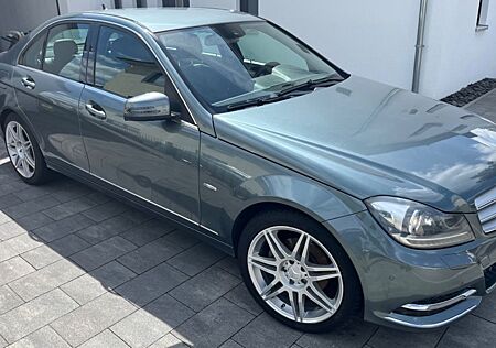 Mercedes-Benz C 250 BlueEFFICIENCY AVANTG. Autom. AVANTGARDE