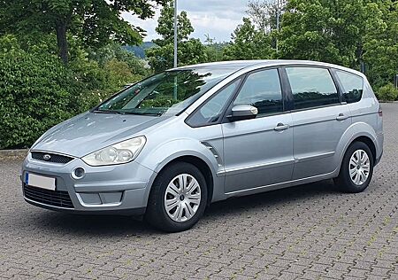 Ford S-Max 2,0 TDCi 103kW DPF Trend 7-Sitzer !