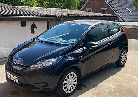 Ford Fiesta 1,25 60kW Zahnriemen Wasserpumpe etc NEU