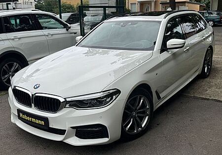 BMW 520 d Touring M Sport *Pano/Leder/Head-Up/AHK*