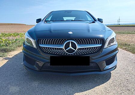 Mercedes-Benz CLA 200 AMG Line Street Style