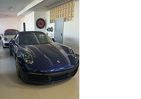 Porsche 992 Carrera Cabriolet Lift/Sportabg.** mtl.