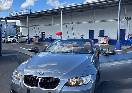 BMW 325i Cabrio -