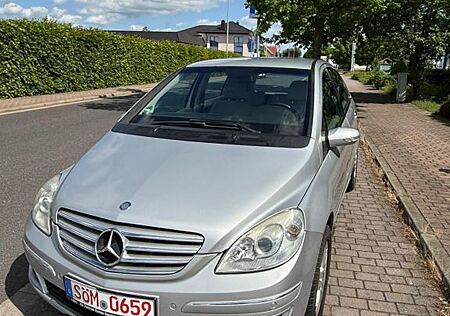 Mercedes-Benz B 170 - TÜV 08/26 - LPG - Automatik