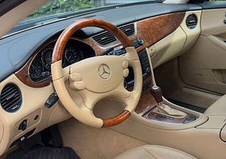 Mercedes-Benz CLS 500 -
