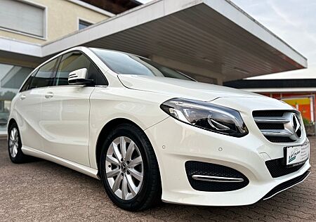 Mercedes-Benz B 180 BlueEfficiency 1,6 Ltr LED Navi Leder Kame