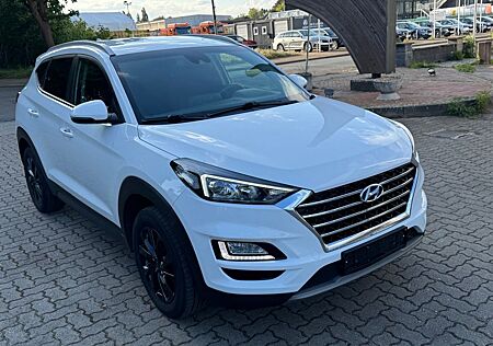 Hyundai Tucson Trend 2WD 1.6*Apple CarPlay*Kamera*AHK*