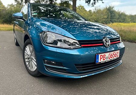 VW Golf Volkswagen VII Lim. Cup BMT 90KW TSI PDC Kamera SHZ