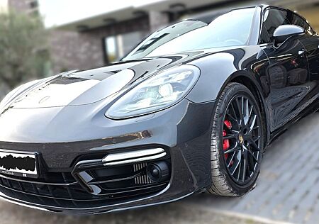 Porsche Panamera GTS Sport Turismo Approved