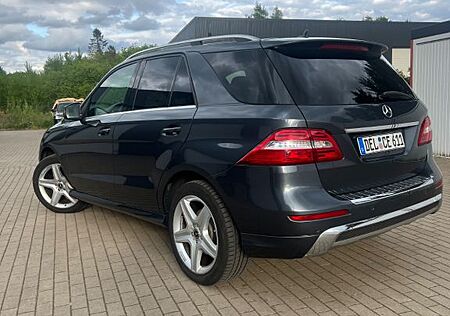 Mercedes-Benz ML 350 BlueTEC 4MATIC - AMG Softclose