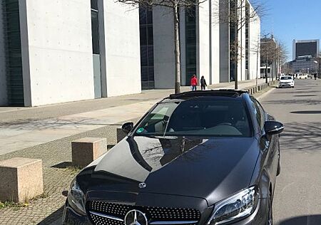 Mercedes-Benz C 300 4MATIC Autom. -
